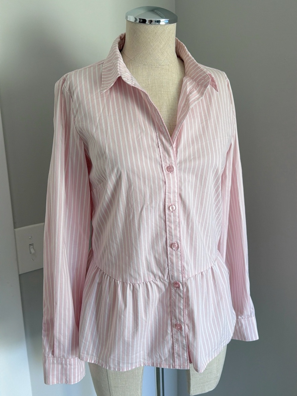 The Limited Women’s S Pink White Striped Collared Button-Front Cotton Peplum